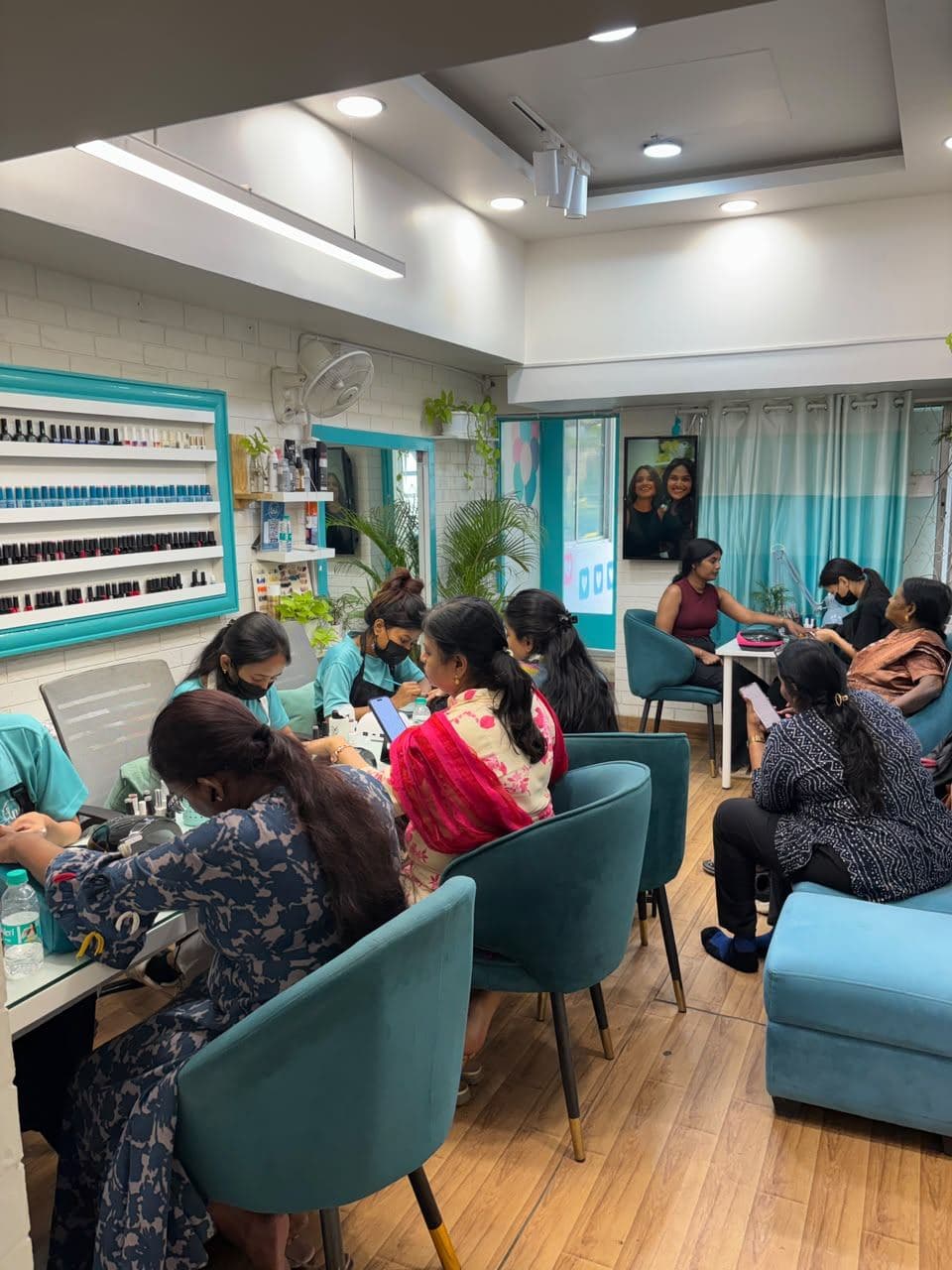 Indiranagar Nail Hue salon interior